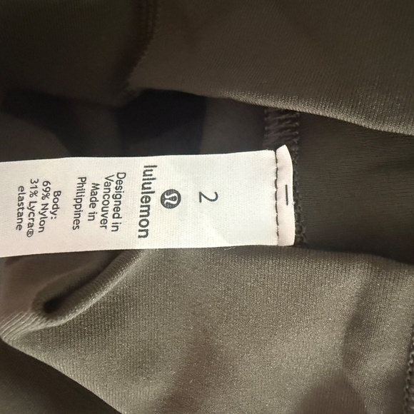 Lululemon 23” leggings - Picture 3 of 3